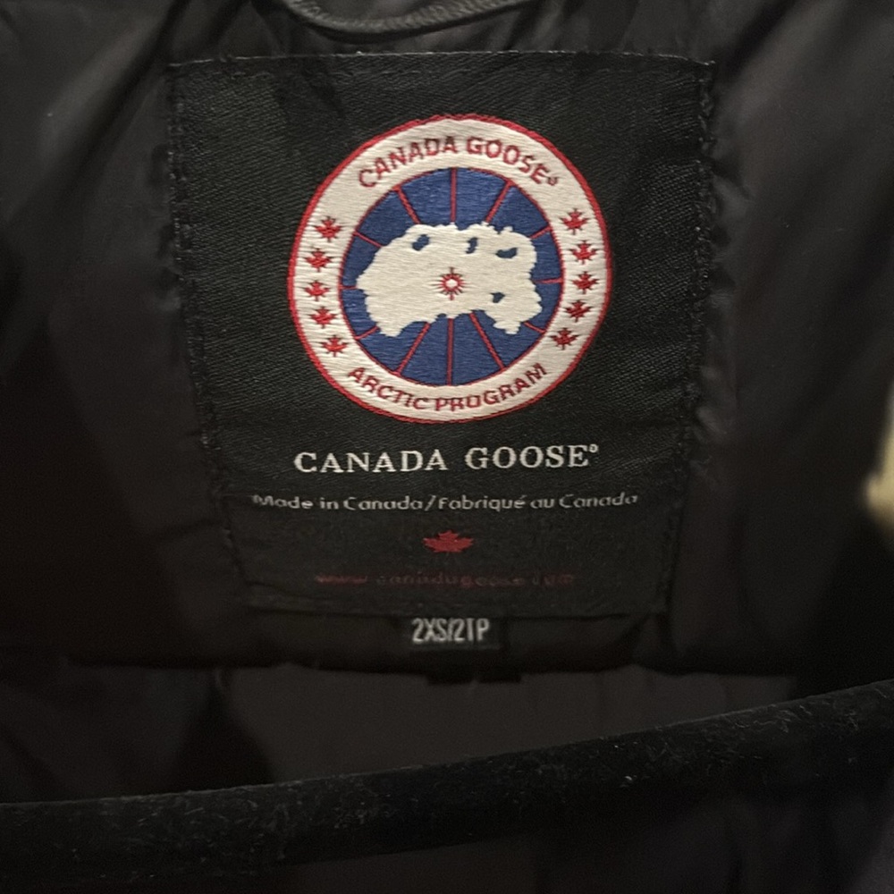 Canada Goode Camo Vest - Picture 3 of 3